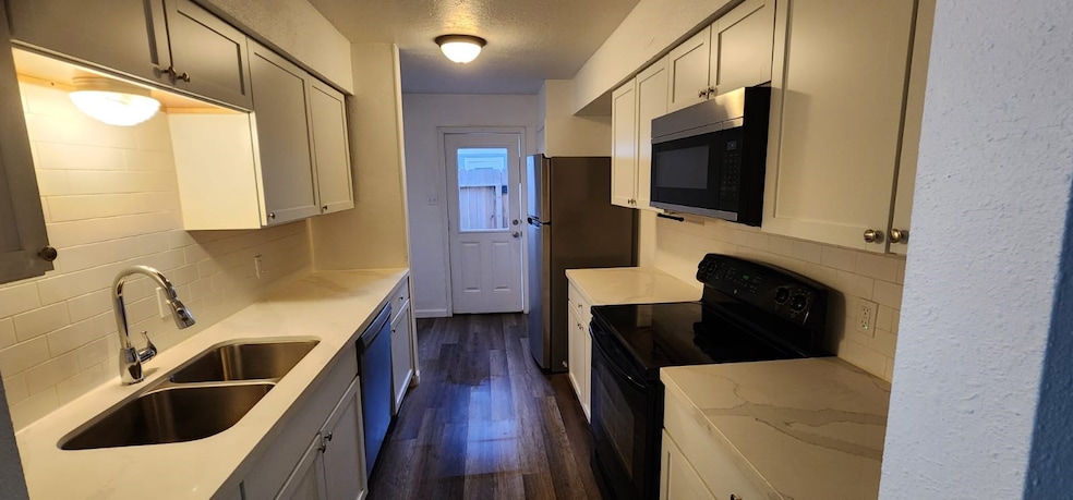 For Rent $1,595/month
