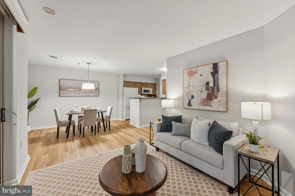 For Sale $549,900 • Co-Listing Agent