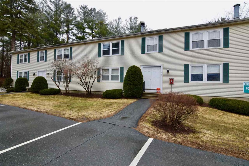 204 Mechanic St unit 4, Lebanon, NH 03766 - photo 1