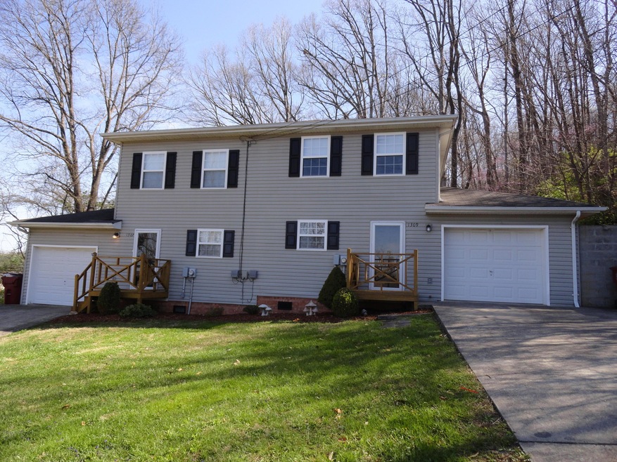 1307 Bell Ridge Rd, Johnson City, TN 37601 - photo 1