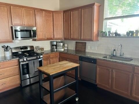 6625 N Main St, Houston, TX 77009 - photo 1