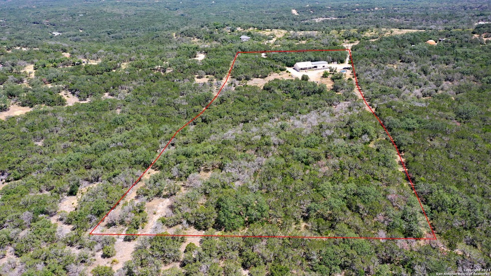 450 County Road 246, Hondo, TX 78861 - photo 1