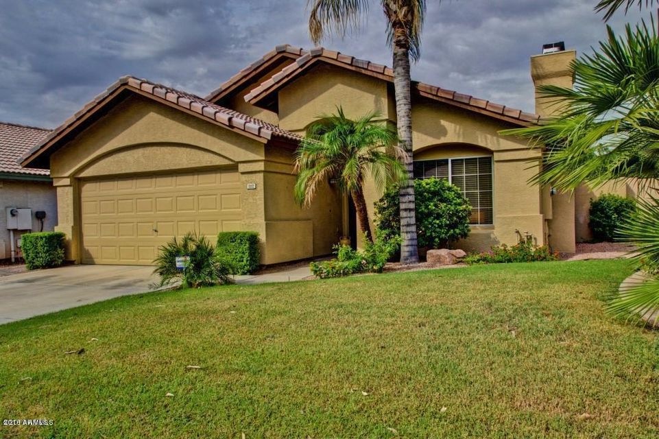 1112 N Hudson Place, Chandler, AZ 85225 - photo 1