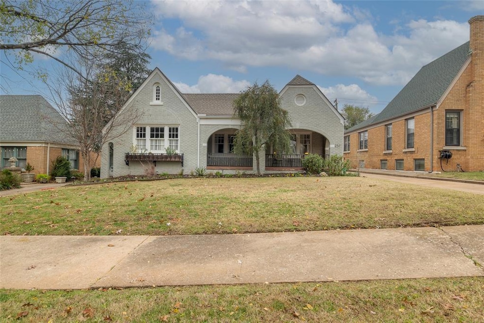 For Sale $500,000 • Co-Listing Agent