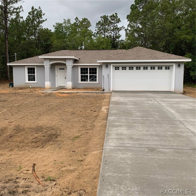 8362 N Pitcairn Way, Citrus Springs, FL 34434 - photo 1