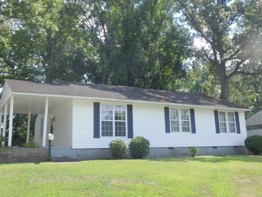 405 Maple St, Jacksonville, NC 28540 - photo 1