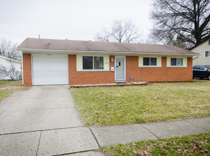 4923 Labelle Dr, Columbus, OH 43232 - photo 1