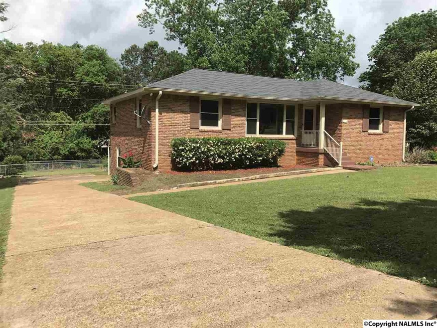 6514 Whitesburg Dr SE, Huntsville, AL 35802 - photo 1