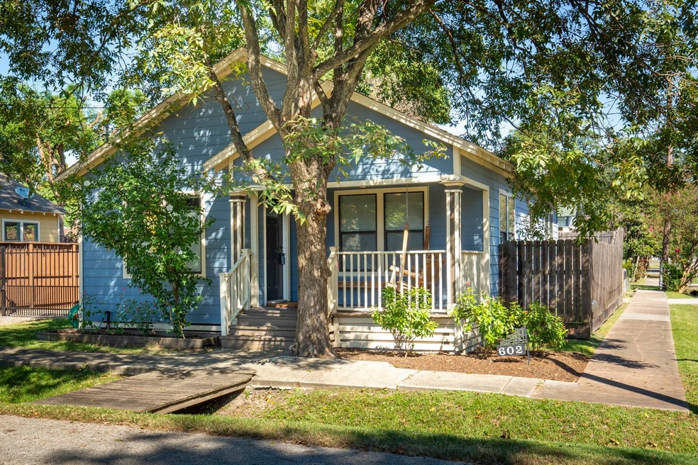 602 Archer St, Houston, TX 77009 - photo 1