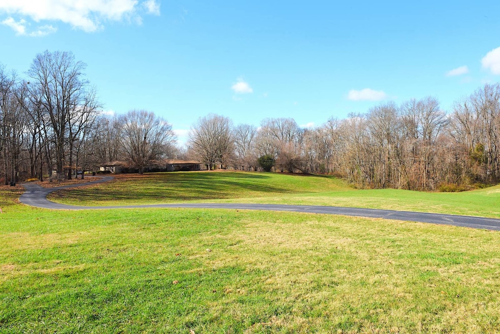 600 S Main St, Edmonton, KY 42129 - photo 1