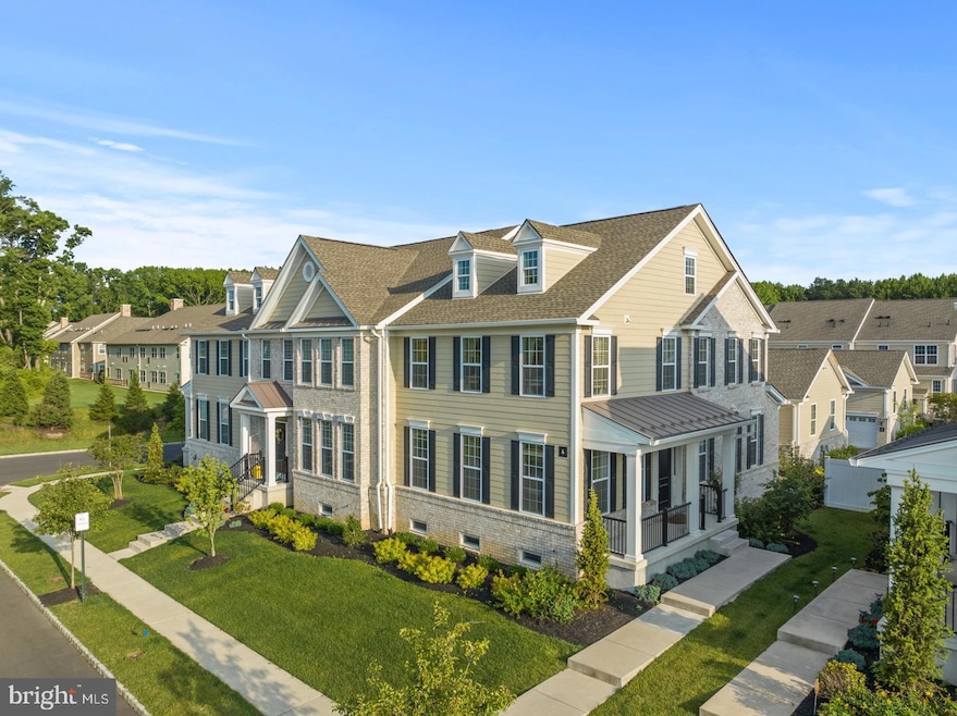 Sold $994,700 • Co-Listing Agent