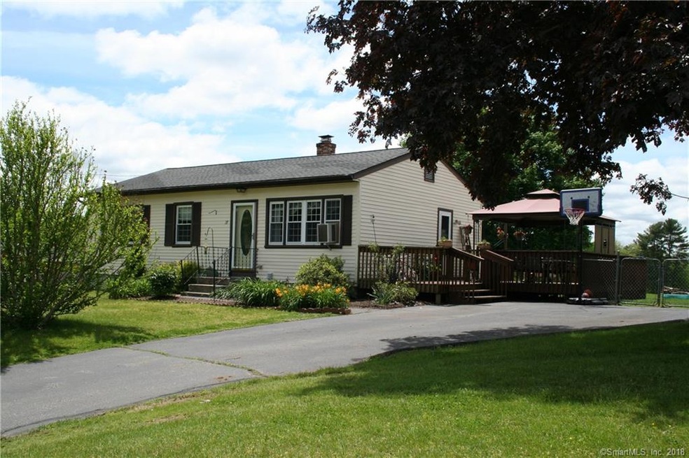 37 Park Rd, Plainfield, CT 06374 - photo 1