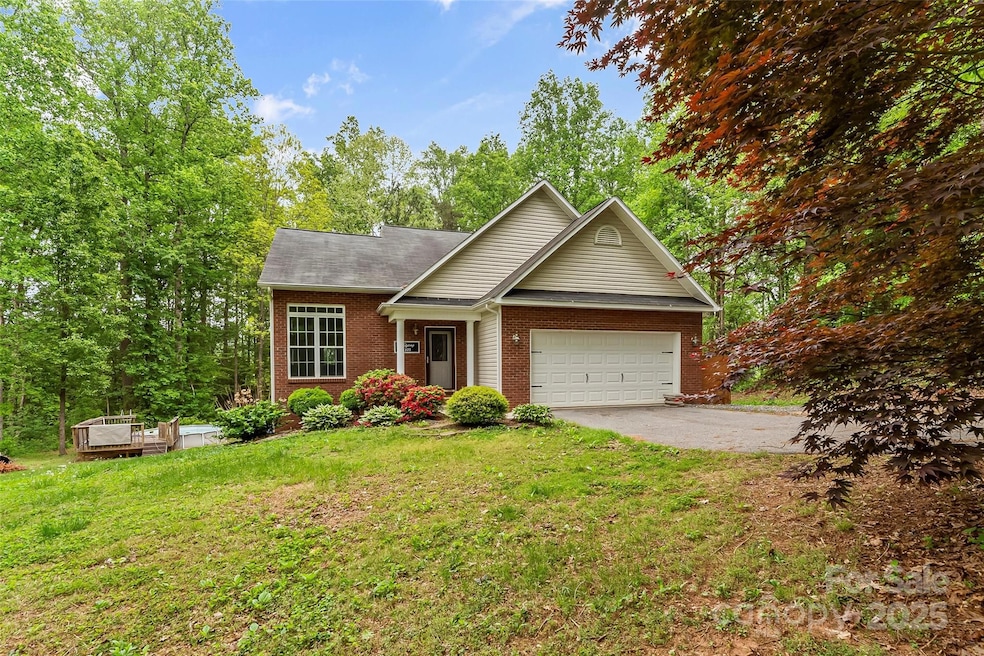 4927 Gateway Dr, Claremont, NC 28610 - photo 1