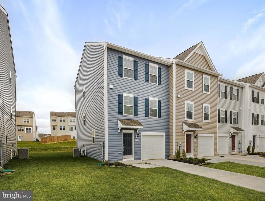 35 Andover Ct, Bunker Hill, WV 25413 - photo 1