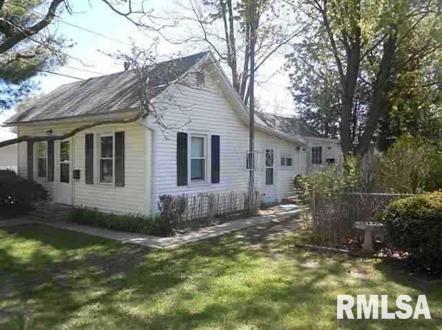 1502 Broadway St unit 1506 Broadway St., Lincoln, IL 62656 - photo 1