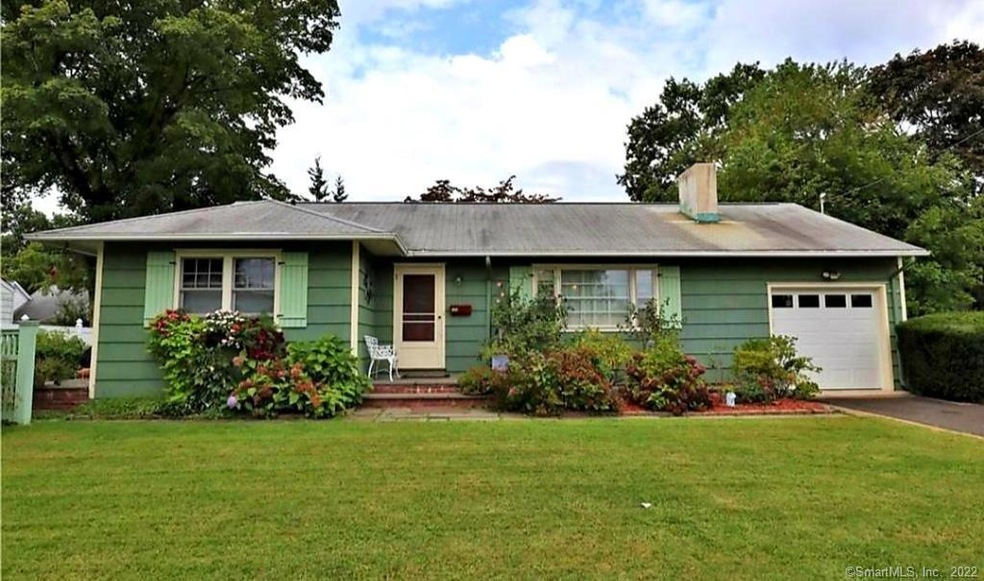 160 Courtland Ave, Stamford, CT 06902 - photo 1