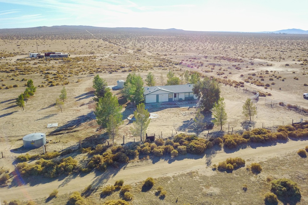 13315 E Avenue e8, Lancaster, CA 93535 - photo 1