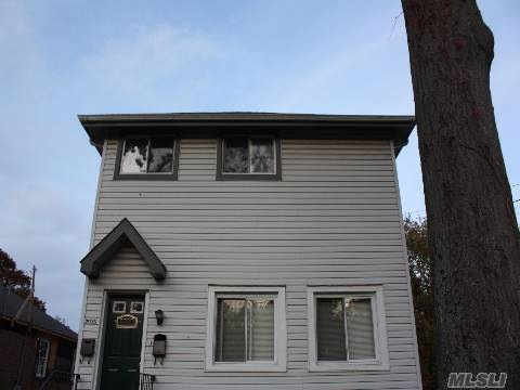 2 Henry St, North Bellmore, NY 11710 - photo 1
