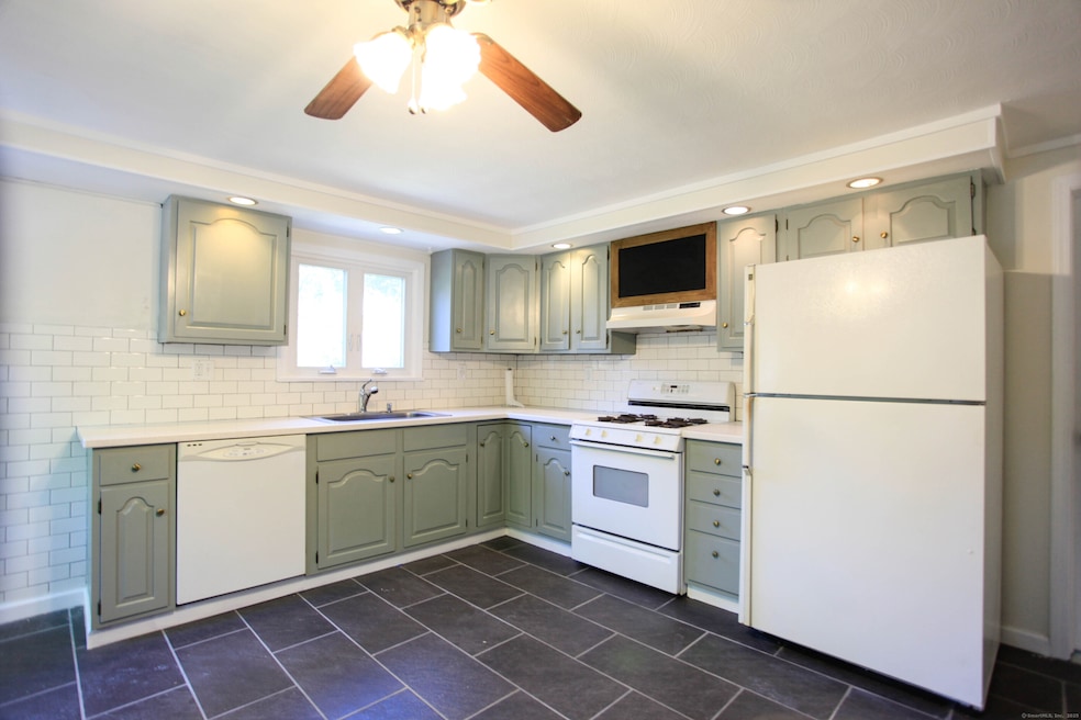 66 Barnett St unit 1, New Haven, CT 06515 - photo 1