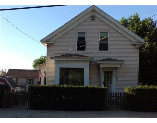 556 Bernon St, Woonsocket, RI 02895 - photo 1