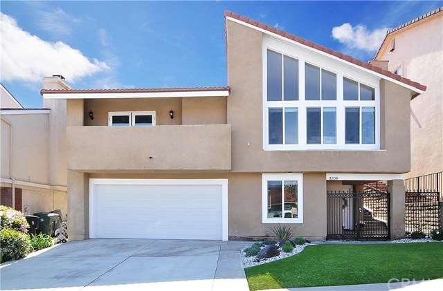 Welcome to 3208 Singingwood Dr. in the heart of th