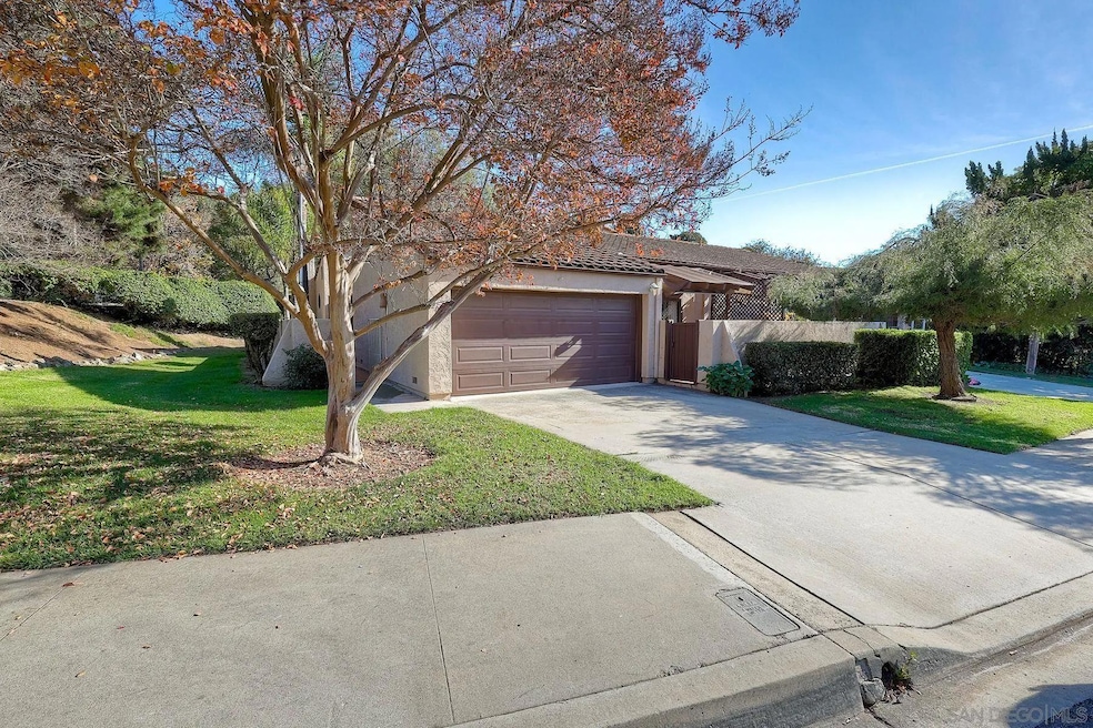 2032 David Dr, Escondido, CA 92026 - photo 1