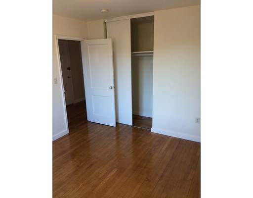 42 Dean Rd unit 5, Brookline, MA 02445 - photo 1