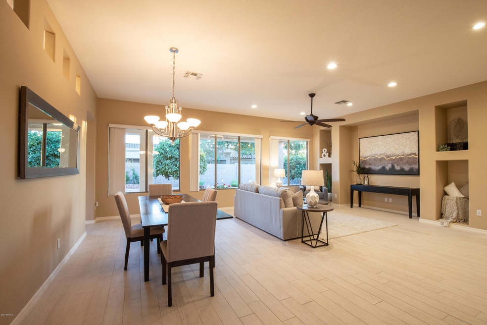 4651 E Dartmouth-7