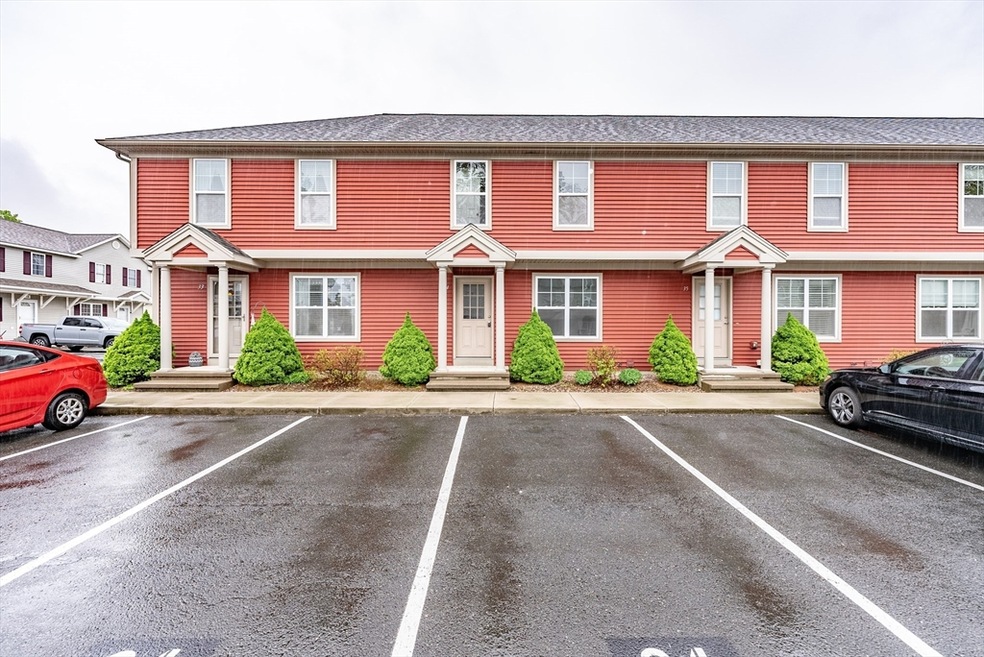 139 Union St unit 34, Westfield, MA 01085 - photo 1