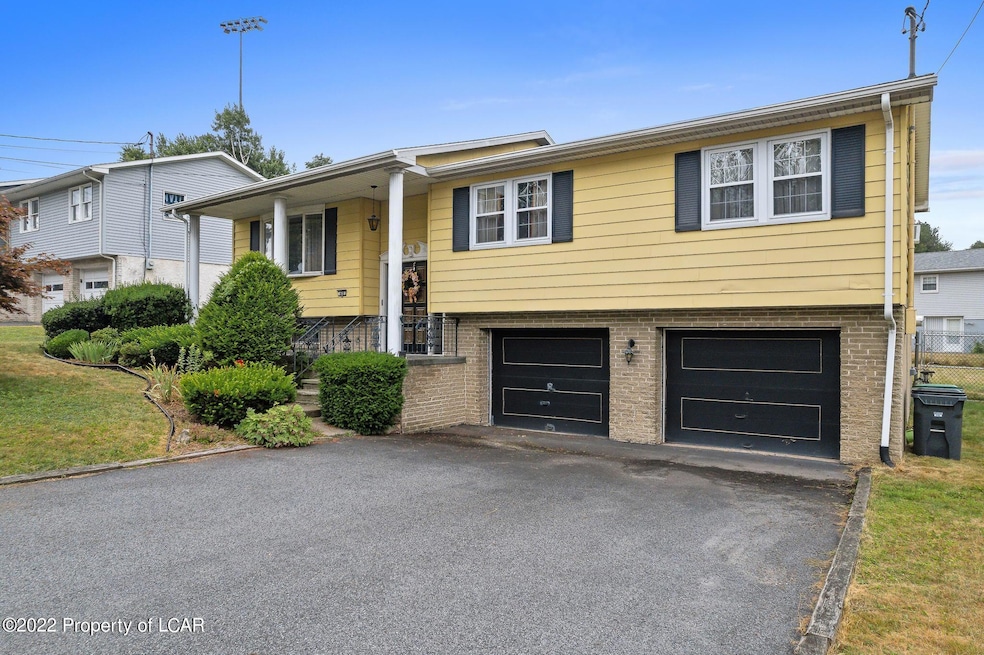 608 Yatesville Rd, Pittston, PA 18640 - photo 1