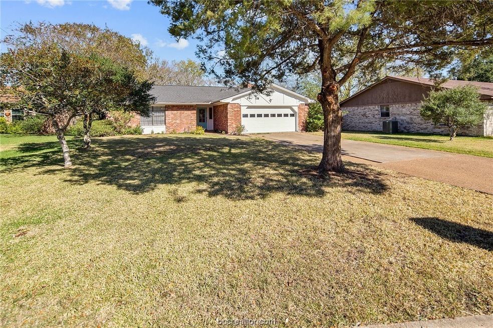 1705 Laura Ln unit CS, College Station, TX 77840 - photo 1