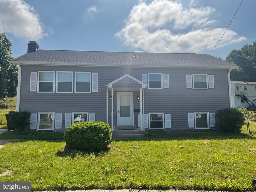 402 Fawncrest Ct, Capitol Heights, MD 20743 - photo 1