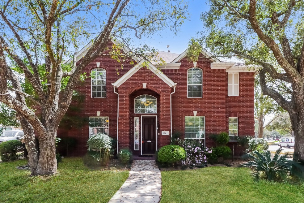 9202 Newburgh Dr, Houston, TX 77095 - photo 1