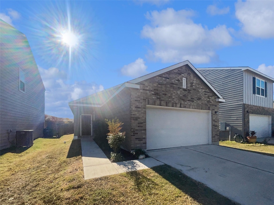 329 Wonderful Life Way, Jarrell, TX 76537 - photo 1