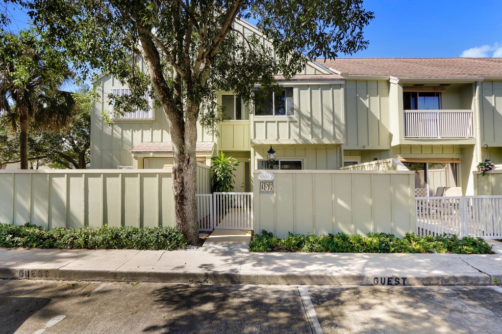 6335 Riverwalk Ln Unit 2-large-001-14-Fr