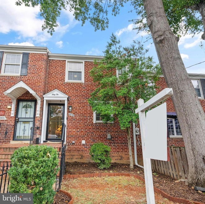 Under Contract $750,000