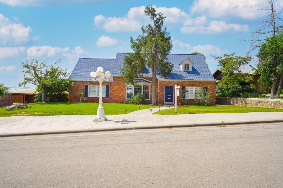 2504 Nashville Ave, El Paso, TX 79930 - photo 1