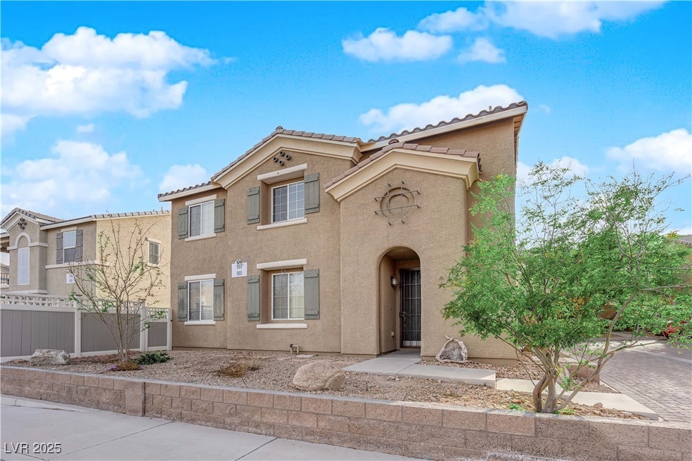 Mediterranean / spanish-style house featuring stuc