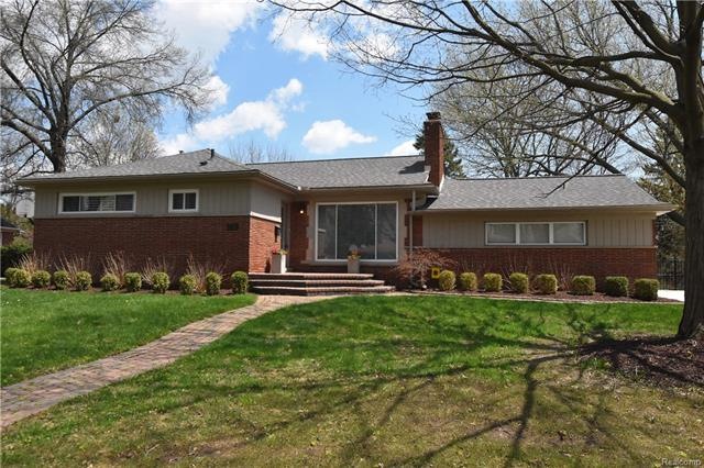 189 S Glengarry Rd_01.JPG