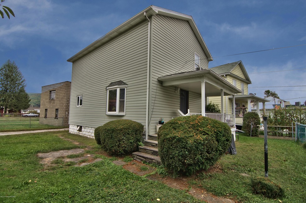 1660 Wyoming Ave, Kingston, PA 18704 - photo 1