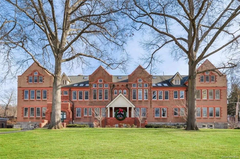 18 N Broadway unit 410, Tarrytown, NY 10591 - photo 1