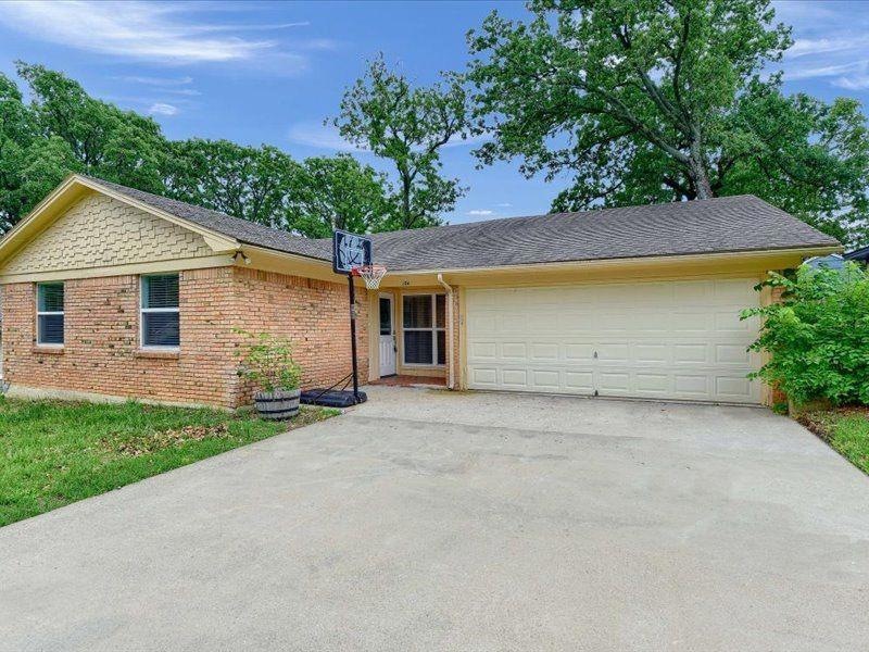 106 Doris Dr, Denison, TX 75021 - photo 1