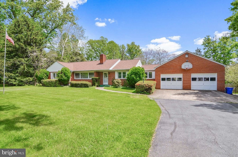 17313 Donora Rd, Silver Spring, MD 20905 - photo 1