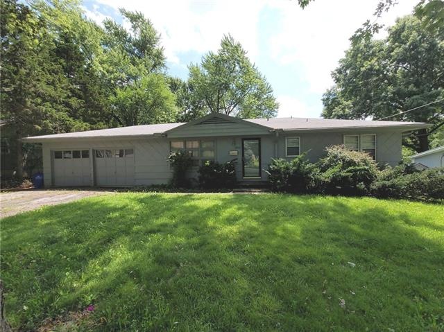 5913 Melrose Ln, Shawnee, KS 66203 - photo 1