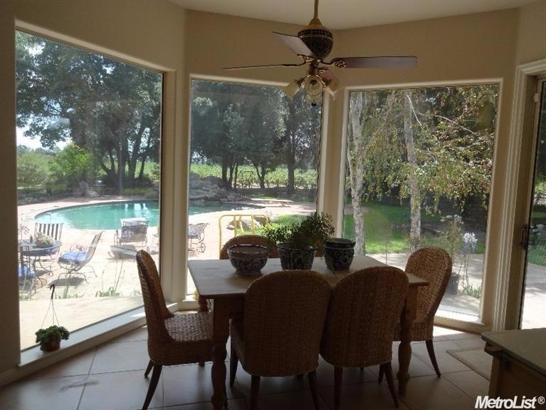 4240 E Acampo Rd, Acampo, CA 95220 - photo 1