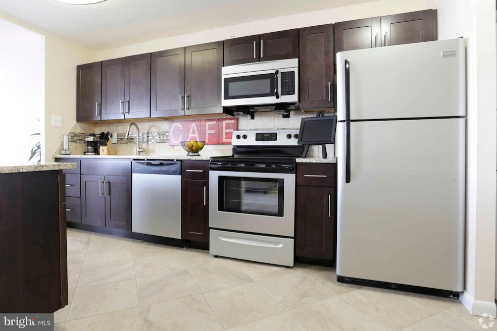 For Rent $1,420/month