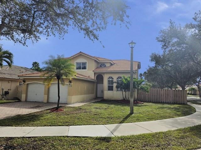 14422 N Royal Cove Cir, Davie, FL 33325 - photo 1