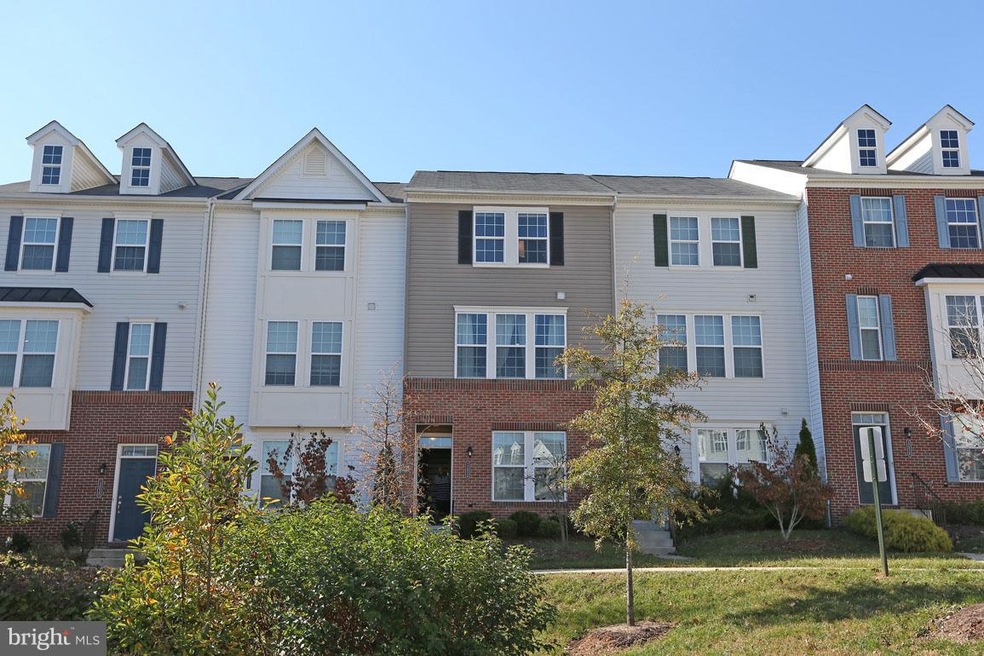 12834 Longford Glen Dr, Germantown, MD 20874 - photo 1