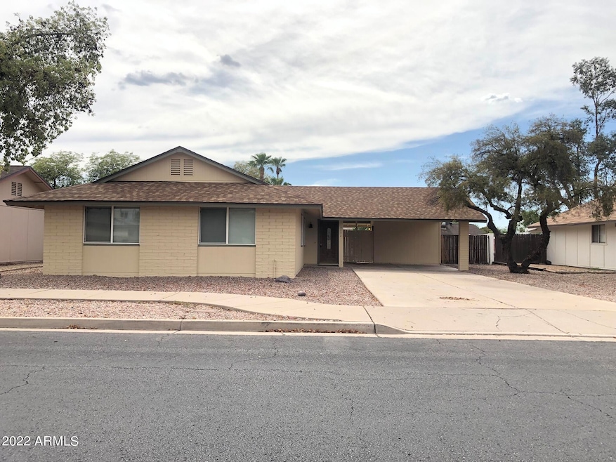 2734 S Longmore, Mesa, AZ 85202 - photo 1