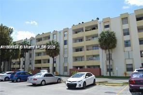 10090 NW 80th Ct unit 1340, Hialeah Gardens, FL 33016 - photo 1